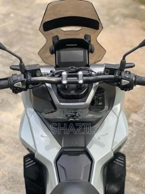 Honda ADV 160 Japan 2025 Motorbike (Used)