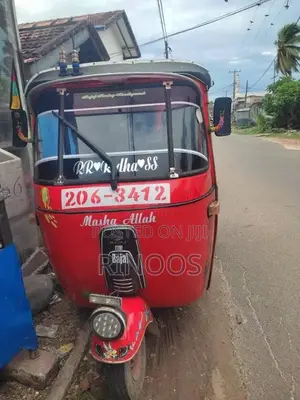 Bajaj RE 1999 Three Wheel (Used)