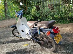 Honda Super Cub 2001 Motorbike (Used)