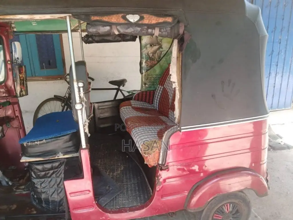 Bajaj RE 2006 Three Wheel (Used)