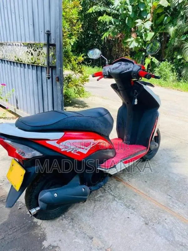 Honda Dio 2015 Motorbike (Used)