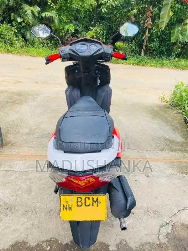 Honda Dio 2015 Motorbike (Used)