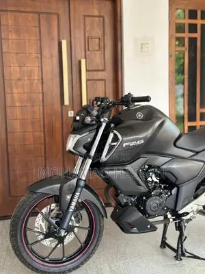 Yamaha FZ V4 2025 Motorbike (Used)