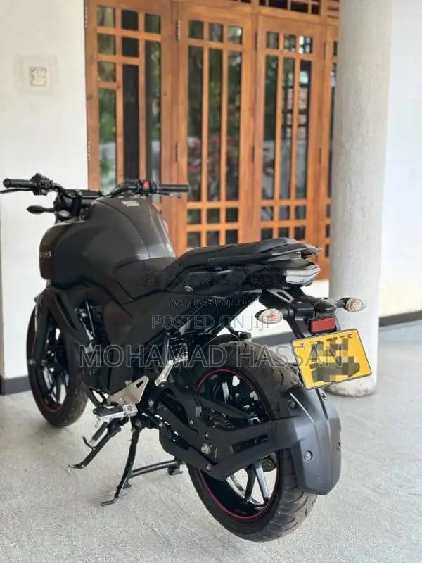Yamaha FZ V4 2025 Motorbike (Used)
