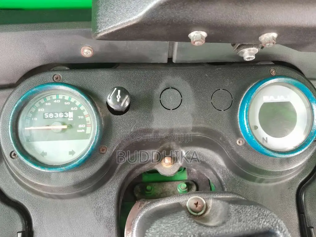 Bajaj RE 205 2014 Three Wheel (Used)