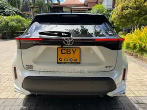 Toyota Yaris Cross 2024 SUV (Used)