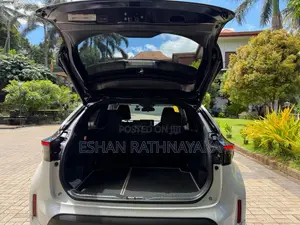 Toyota Yaris Cross 2024 SUV (Used)
