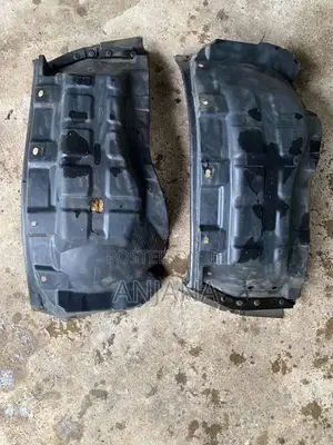 Original Japan Isuzu Elf Front Inner Fender Liners (මඩ කවර) (Left & Ri