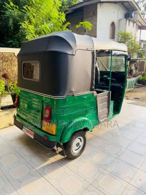 Bajaj RE 2014 Three Wheel (Used)