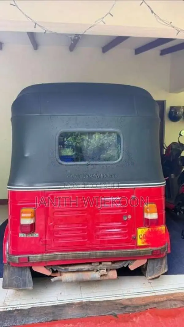 Bajaj RE 205 2012 Three Wheel (Used)