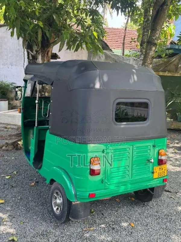 Bajaj 2 Stroke 2004 Three Wheel (Used)