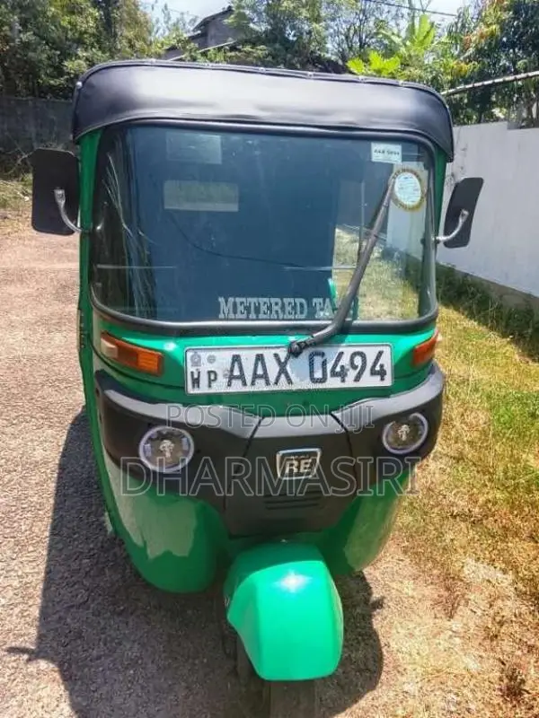 Bajaj 4 Stroke 2015 Three Wheel (Used)