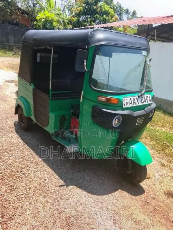 Bajaj 4 Stroke 2015 Three Wheel (Used)