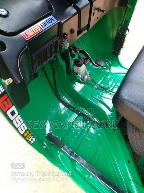 Bajaj RE 205 2013 Three Wheel (Used)