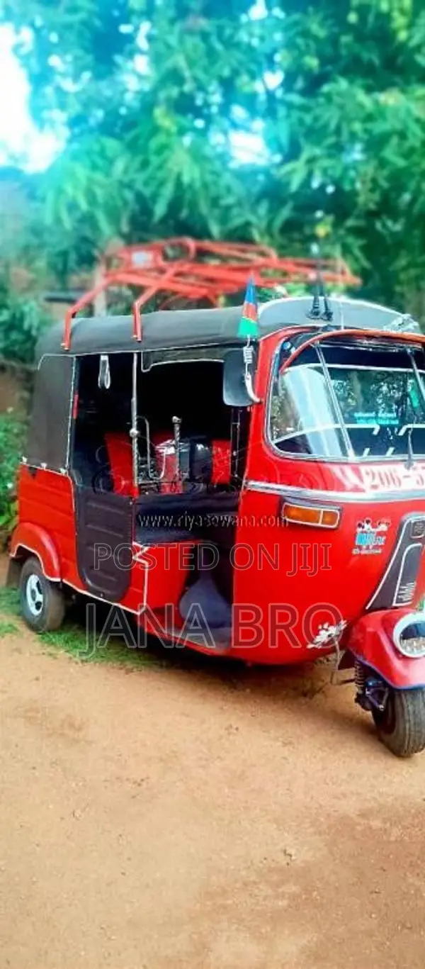 Bajaj 2 Stroke 1999 Three Wheel (Used)