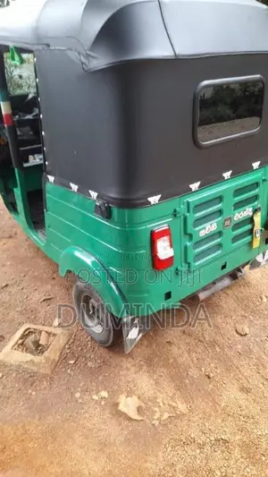 Bajaj 4 stroke 2018 Three Wheel (Used)