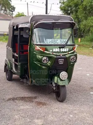 Bajaj 4 Stroke 2015 Three Wheel (Used)