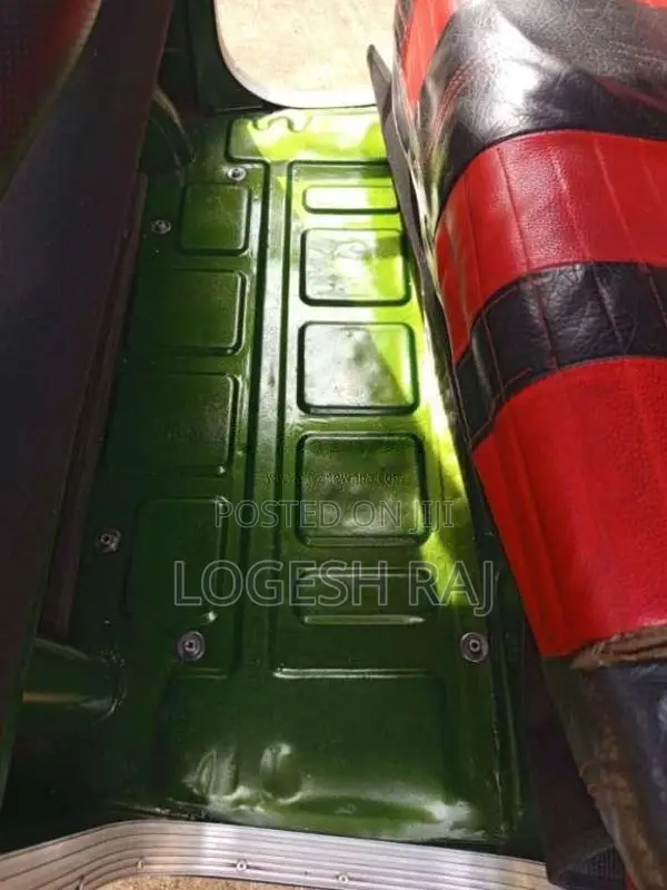Bajaj 4 Stroke 2015 Three Wheel (Used)