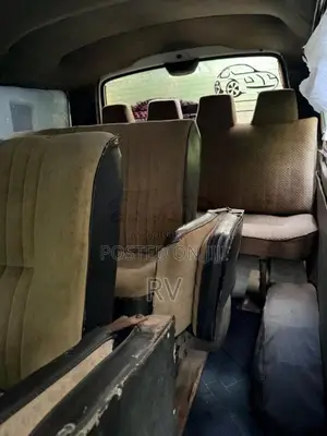 Nissan Vrg 1986 Van (Used)