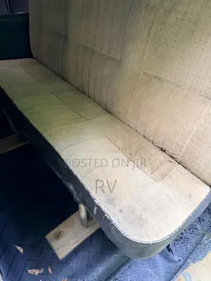 Nissan Vrg 1986 Van (Used)