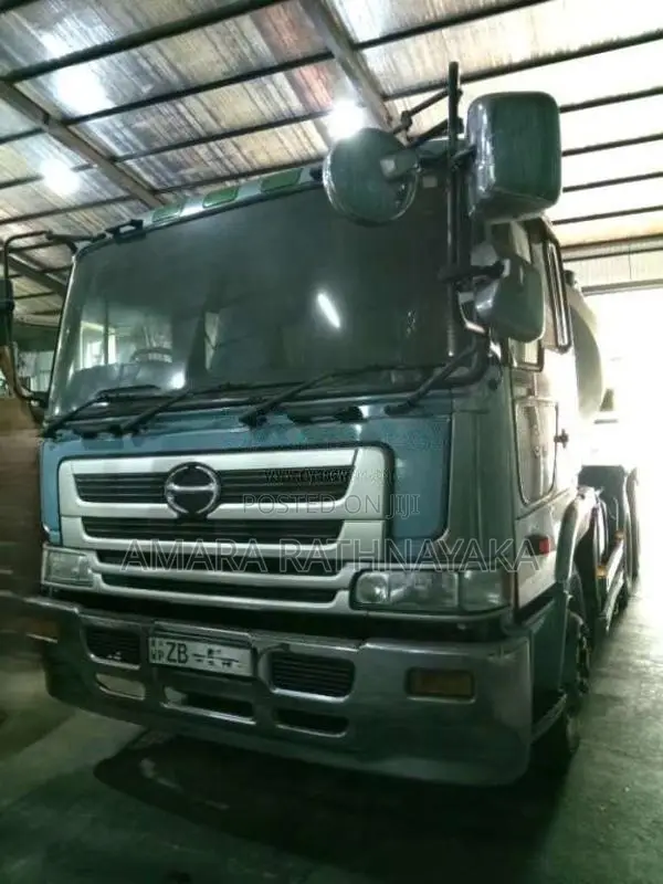 HINO CONCRETE MIXER TRUCK 5M3 2001 Lorry (Used)