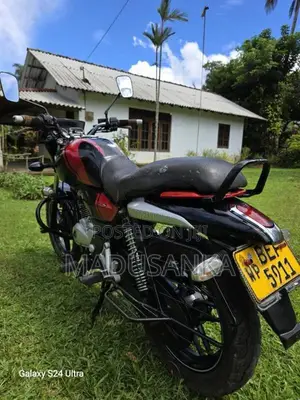 Bajaj V15 2016 Motorbike (Used)
