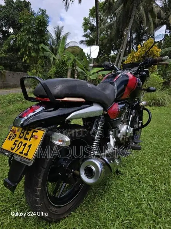 Bajaj V15 2016 Motorbike (Used)