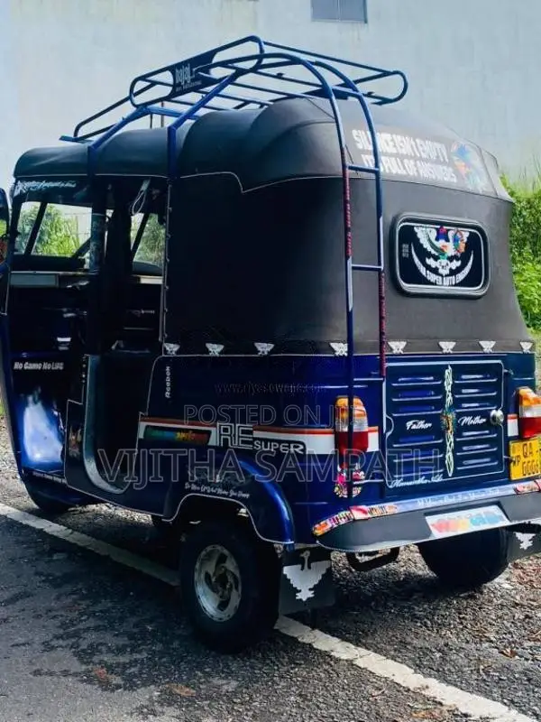 Bajaj RE 2 Stroke 2005 Three Wheel (Used)