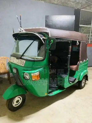 Bajaj 4 stroke 2011 Three Wheel (Used)