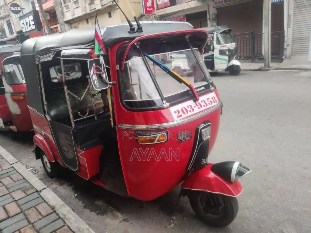 Bajaj 2 Stroke 1998 Three Wheel (Used)