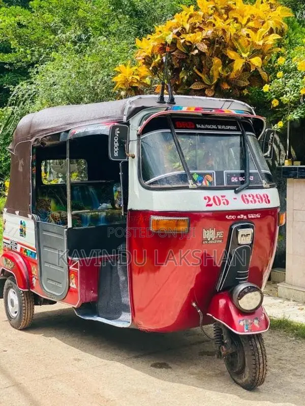 Bajaj 2strock 1996 Three Wheel (Used)