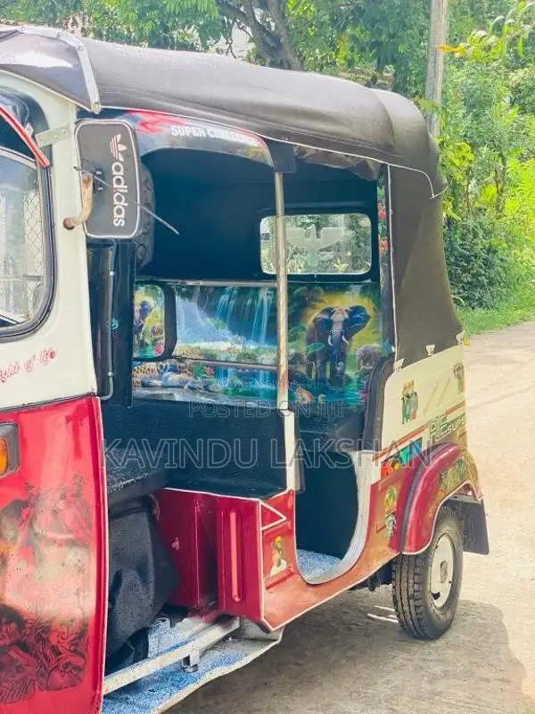 Bajaj 2strock 1996 Three Wheel (Used)