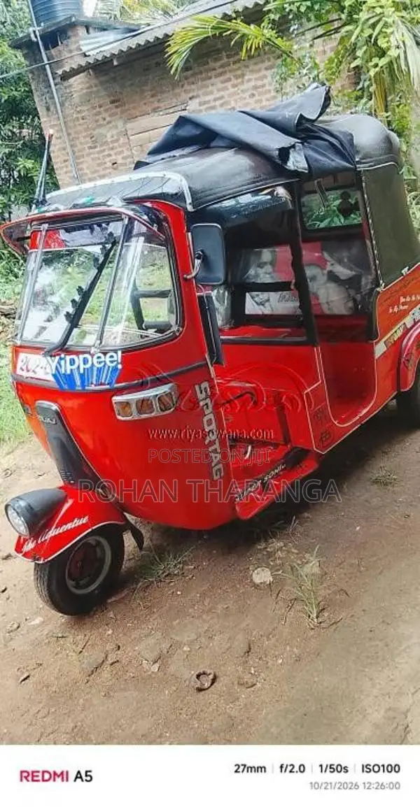 Bajaj RE 2 Stroke 1995 Three Wheel (Used)