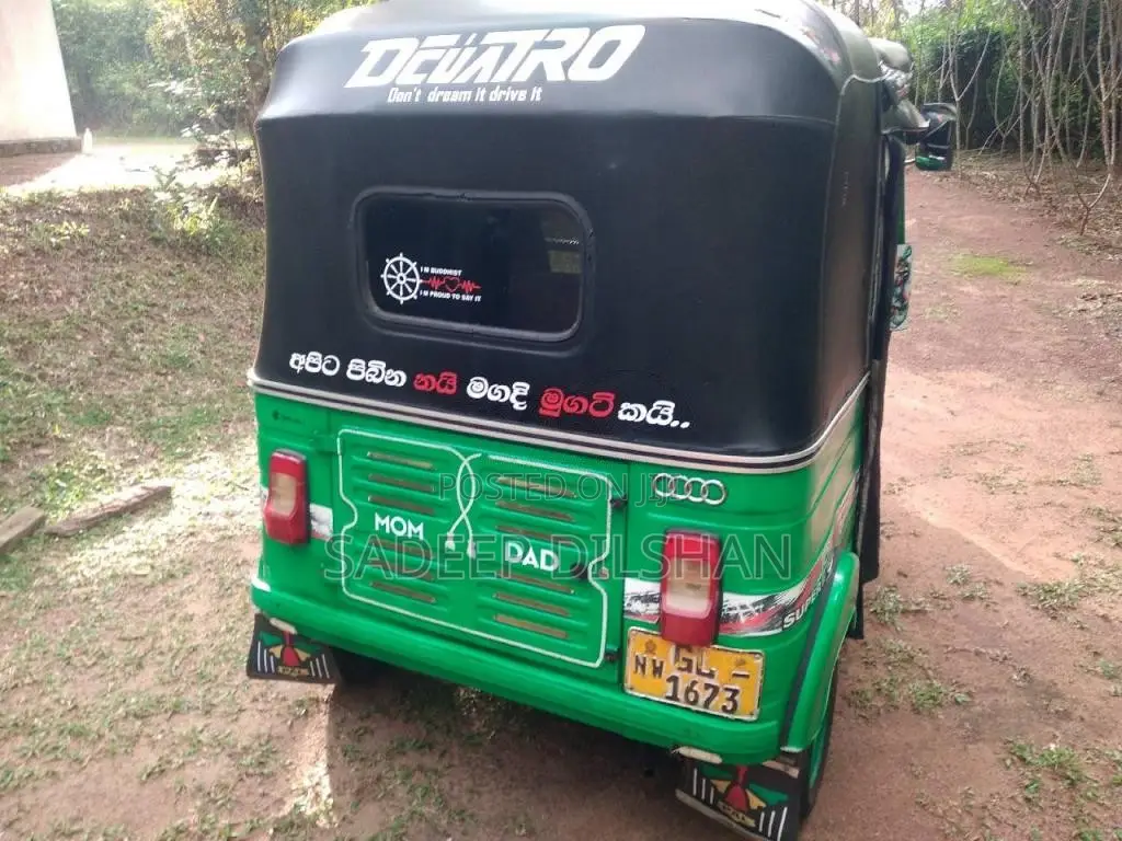 Bajaj 2 Stroke 2001 Three Wheel (Used)