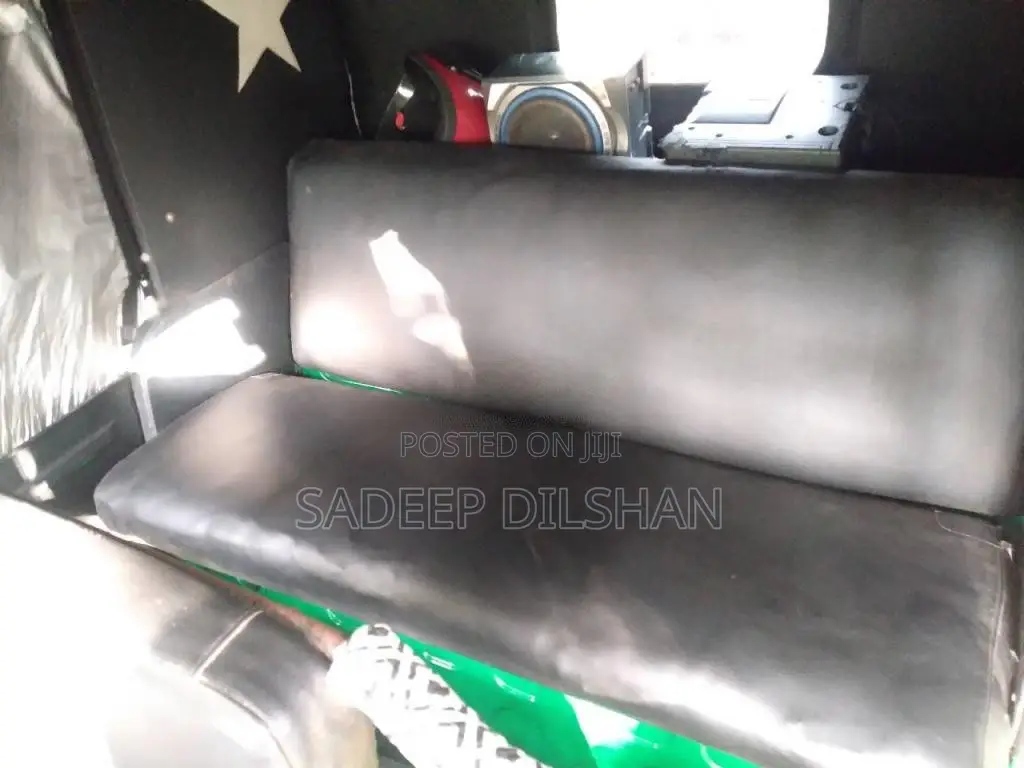 Bajaj 2 Stroke 2001 Three Wheel (Used)