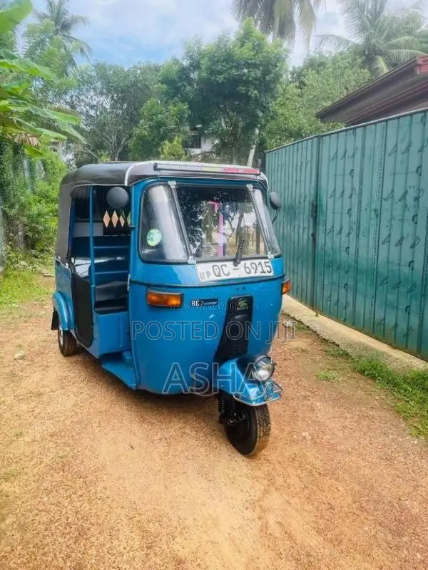 Bajaj 2 Stroke 2005 Three Wheel (Used)