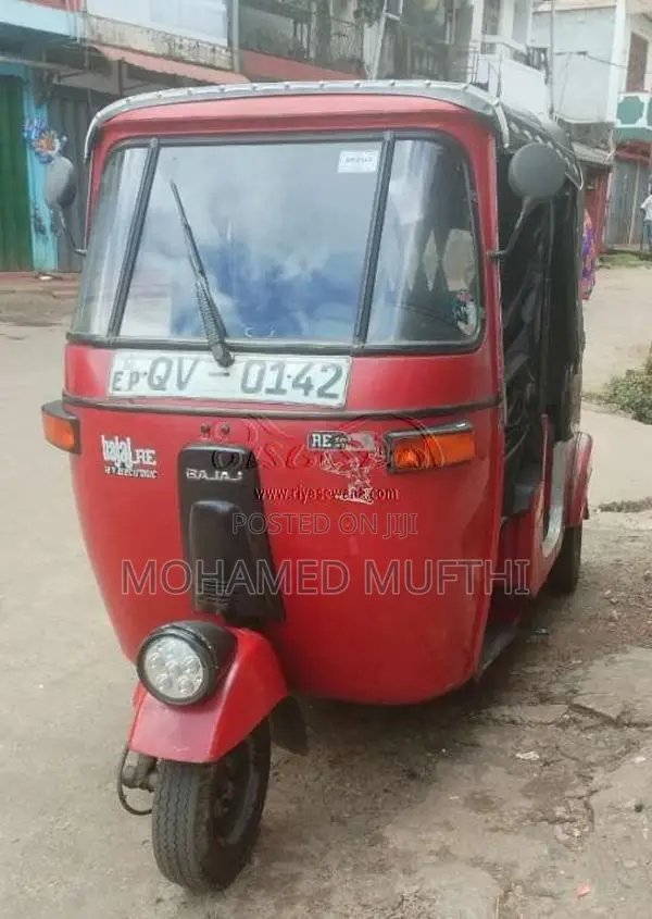 Bajaj 4 Stroke 2009 Three Wheel (Used)