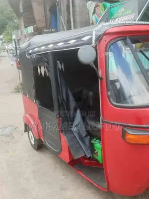 Bajaj 4 Stroke 2009 Three Wheel (Used)