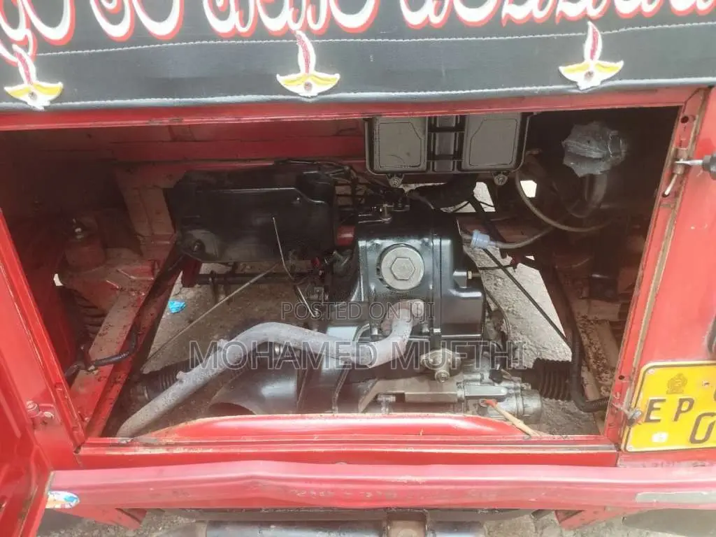Bajaj 4 Stroke 2009 Three Wheel (Used)