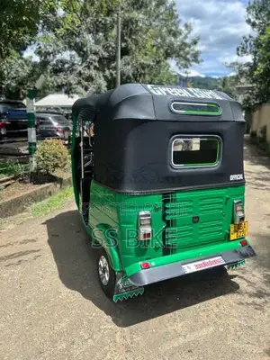 Bajaj RE 205 2015 Three Wheel (Used)