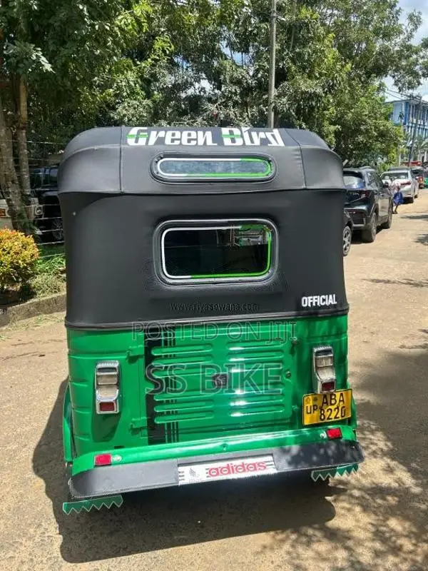 Bajaj RE 205 2015 Three Wheel (Used)
