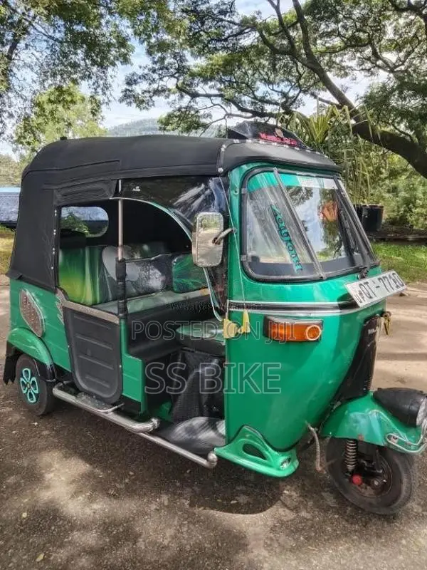 Bajaj RE 4 Stroke 2009 Three Wheel (Used)
