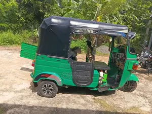 Bajaj RE 4 Stroke 2010 Three Wheel (Used)