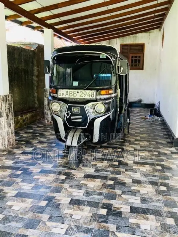 Bajaj Re 2015 Three Wheel Unregistered (Recondition)