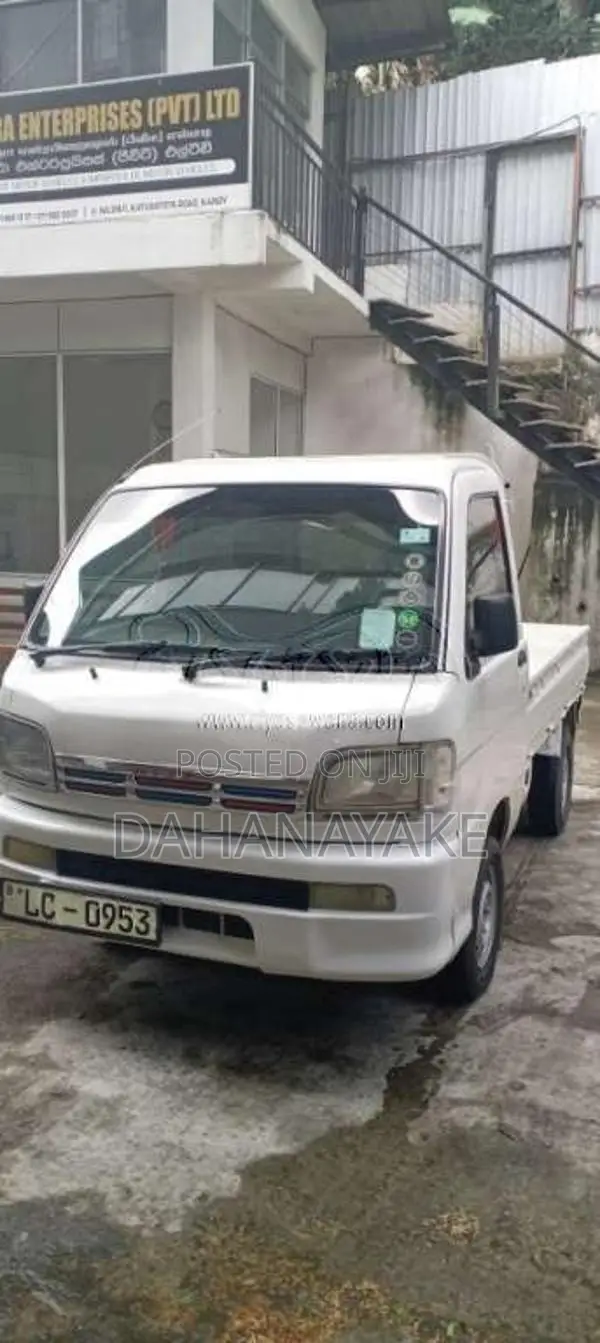 Daihatsu Hijet Nicle Shell 2003 Lorry (Used)