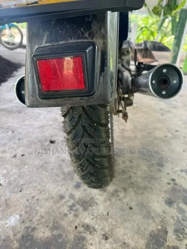 Honda CB 125 Deluxe 2002 Motorbike (Used)