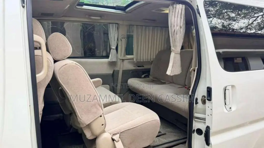 Toyota HIACE 2007 Van (Used)
