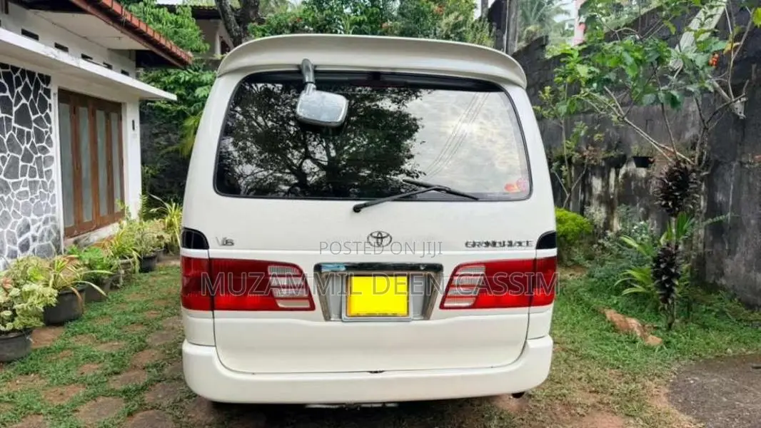 Toyota HIACE 2007 Van (Used)