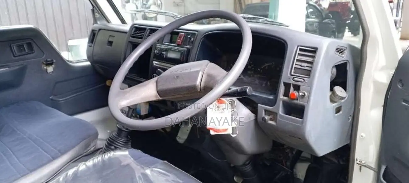 Toyota Dyna 1992 Lorry (Used)