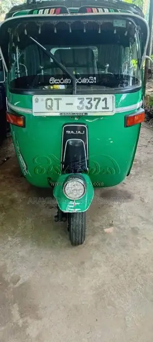 Bajaj 4 stroke 2009 Three Wheel (Used)